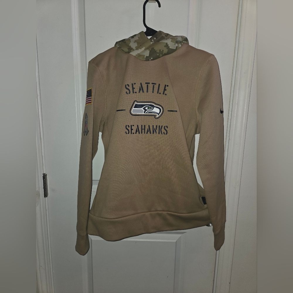 Seattle Seahawks Tan Hoodie Nike Size‎ Large. Womens
